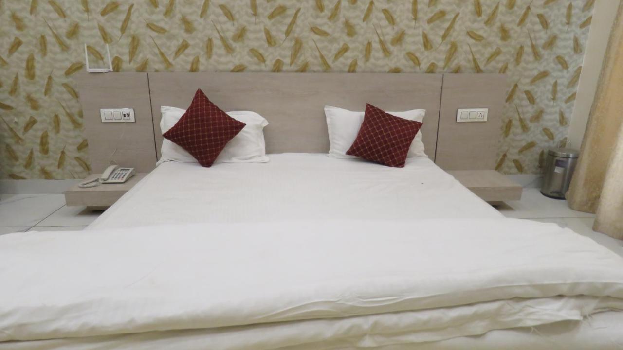 Raja Ji Hotels & Restaurant Jind Exterior foto